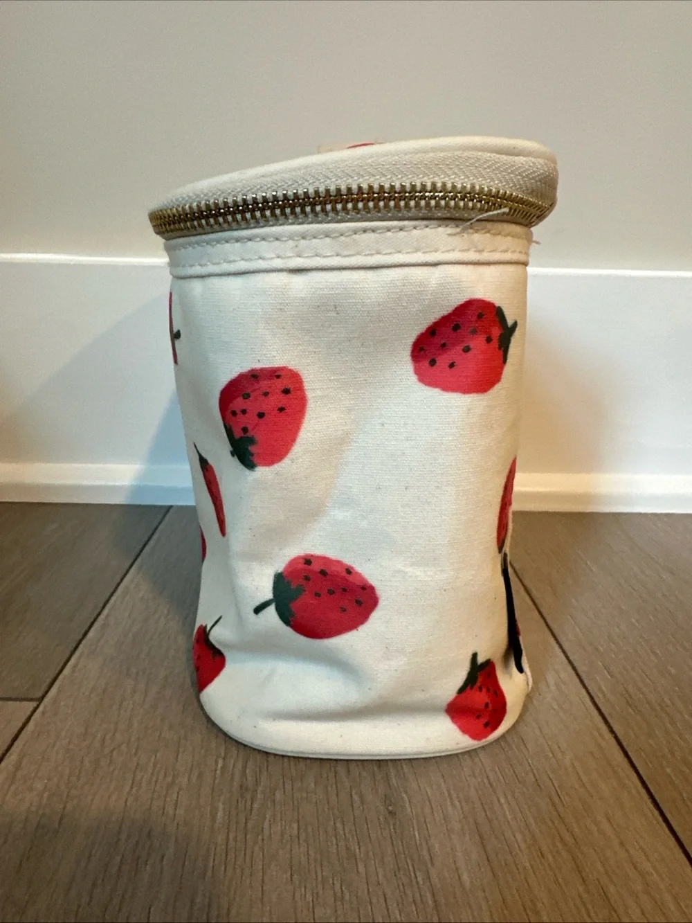 kate spade canvas cosmetic